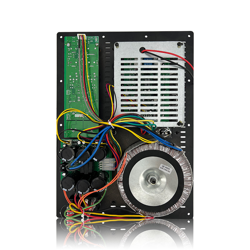 Krachtige 1.0-kanaals subwoofer SUB18-600